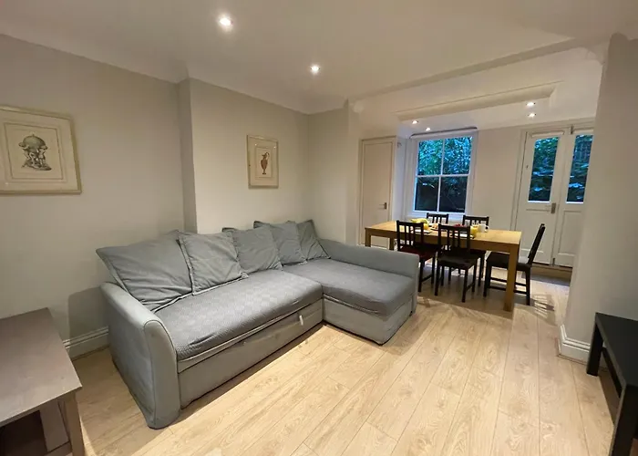 Pimlico Apartment