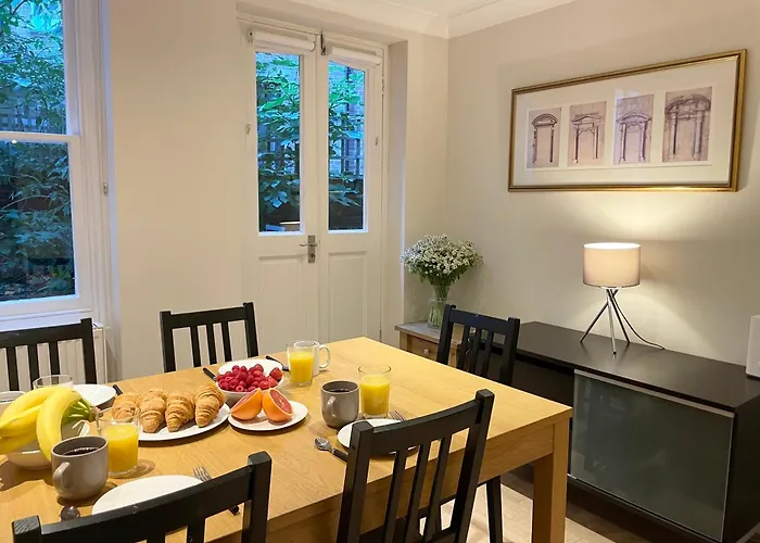 Pimlico Apartment